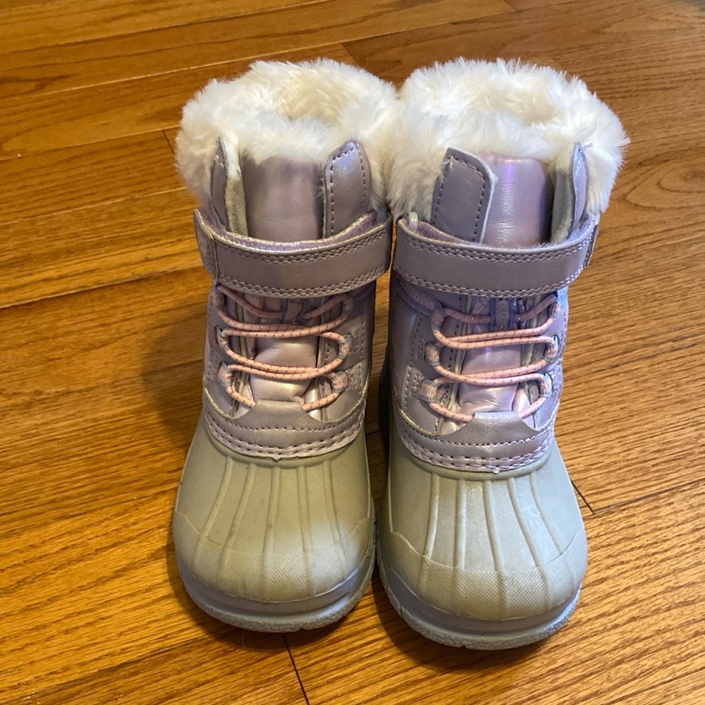 Stride Rite M2P Frost Trek iridescent boots size 8